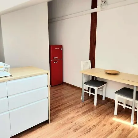 Cozy Country 7persons Close To Airport Apartamento *