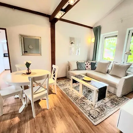 Lägenhet Cozy Country 6persons Close To Airport Kraków