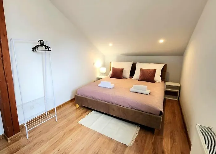 Apartmán Cozy Country 6persons Close To Airport